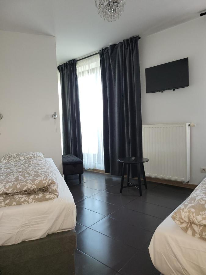 Amber Hostel Szlak Krakau Buitenkant foto