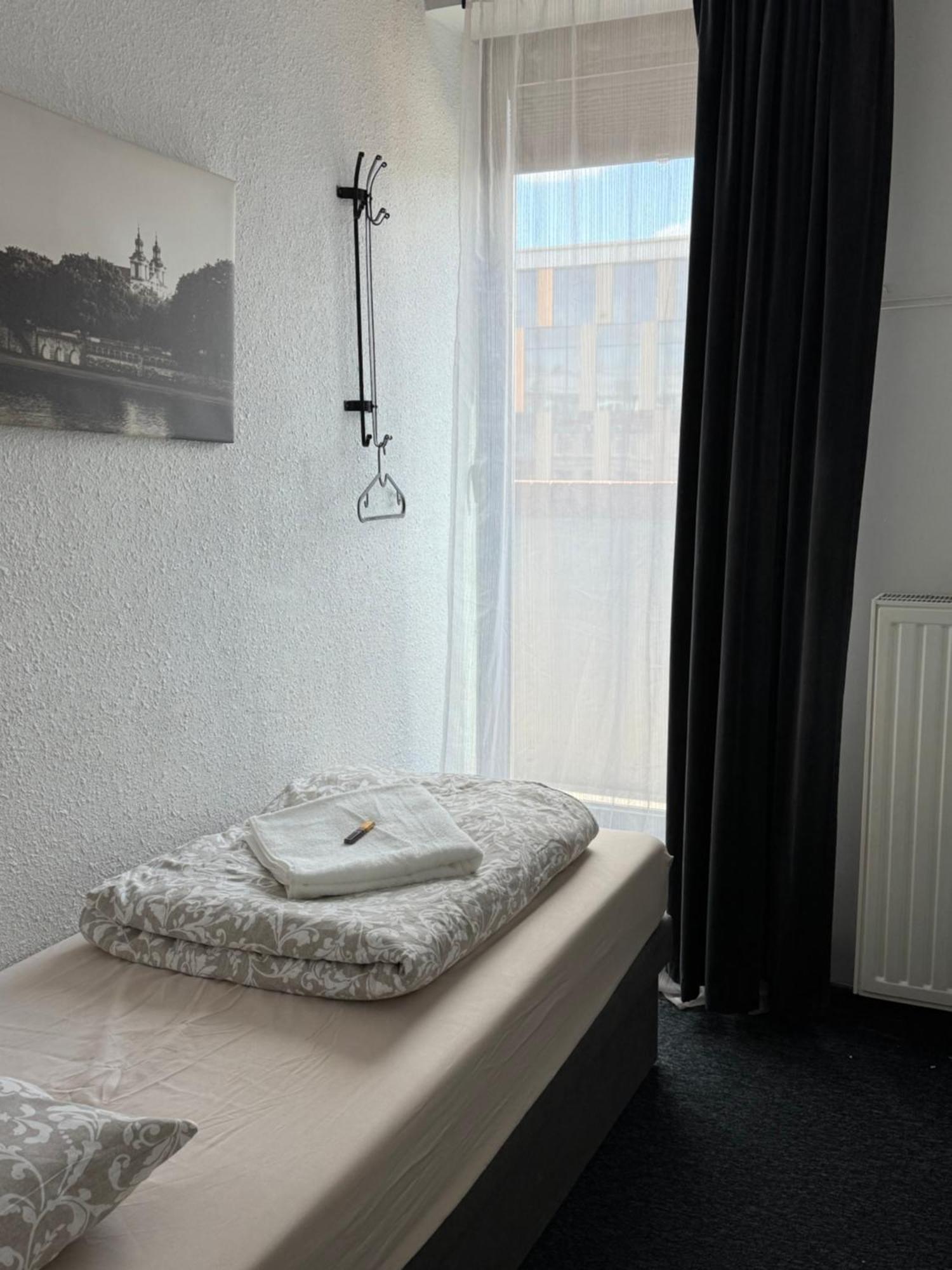 Amber Hostel Szlak Krakau Buitenkant foto